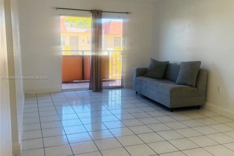 Купить кондоминиум в Майами, Флорида 2 спальни, 78.04м2, № 1967012 - фото 7