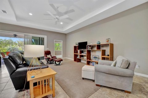 House in Bradenton, Florida 3 bedrooms, 188.96 sq.m. № 1629487 - photo 24
