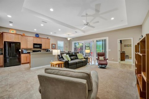 House in Bradenton, Florida 3 bedrooms, 188.96 sq.m. № 1629487 - photo 23