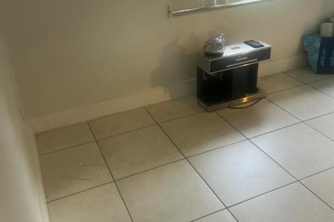Villa ou maison à louer à Miami Gardens, Floride: 3 chambres, 140.47 m2 № 2400843 - photo 18