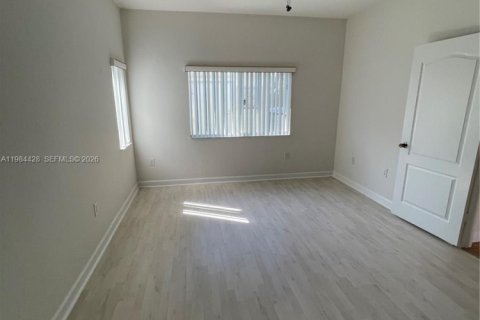 Купить виллу или дом в Хомстед, Флорида 3 спальни, 133.97м2, № 2048130 - фото 21