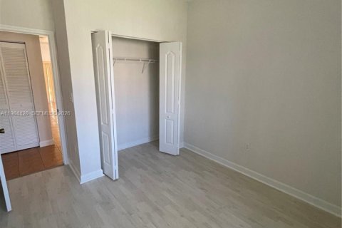 Купить виллу или дом в Хомстед, Флорида 3 спальни, 133.97м2, № 2048130 - фото 17