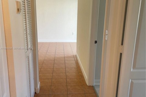 Купить виллу или дом в Хомстед, Флорида 3 спальни, 133.97м2, № 2048130 - фото 12