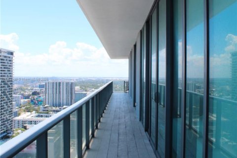Condominio en venta en Miami, Florida, 4 dormitorios, 173.82 m2 № 1858762 - foto 26