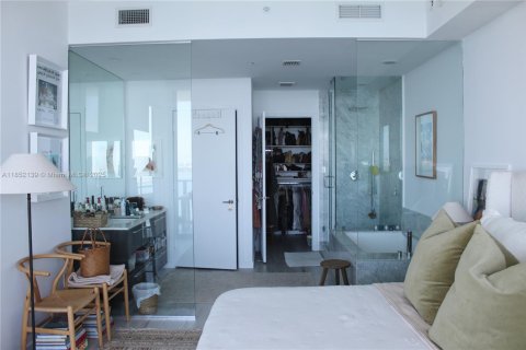 Condominio en venta en Miami, Florida, 4 dormitorios, 173.82 m2 № 1858762 - foto 8