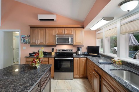 Купить виллу или дом в Бруксвилл, Флорида 6 комнат, 156.17м2, № 1747740 - фото 23