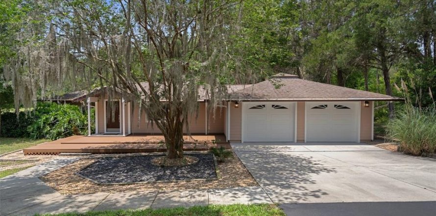 Casa en Brooksville, Florida 2 dormitorios, 156.17 m2 № 1747740