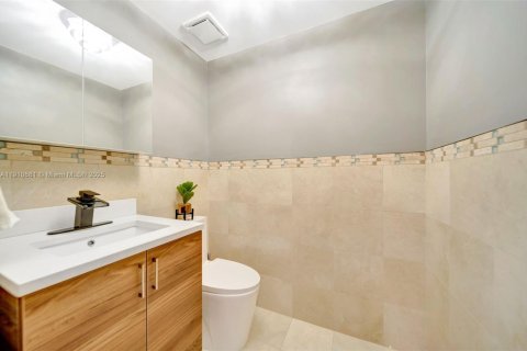 Купить кондоминиум в Холливуд, Флорида 2 спальни, 184.69м2, № 1965853 - фото 18