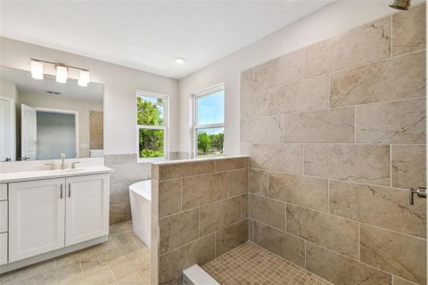 House in Tampa, Florida 4 bedrooms, 223.8 sq.m. № 1152668 - photo 30
