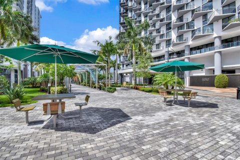 Condo in Doral, Florida, 1 bedroom in URBANA  № 1688626 - photo 14