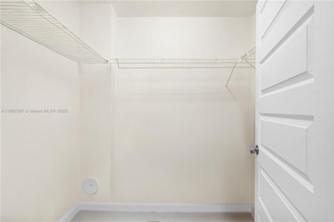 Condo in Doral, Florida, 1 bedroom in URBANA  № 1688626 - photo 28
