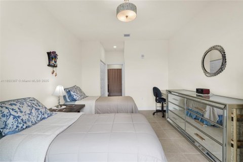 Condo in Doral, Florida, 1 bedroom in URBANA  № 1688626 - photo 25