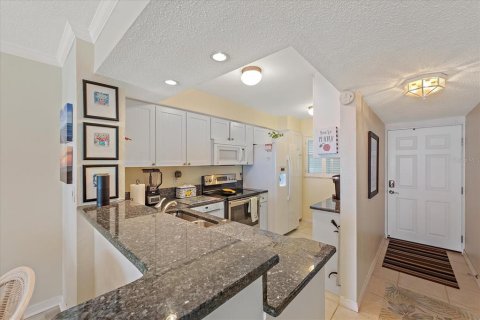 Condo in Venice, Florida, 2 bedrooms  № 1680394 - photo 9