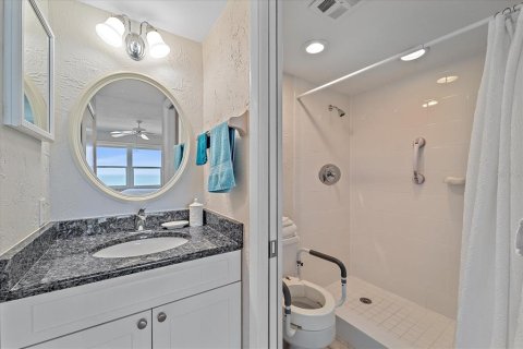 Condo in Venice, Florida, 2 bedrooms  № 1680394 - photo 17