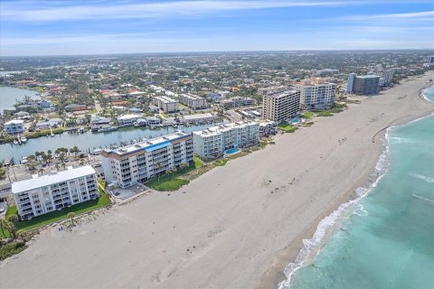Condo in Venice, Florida, 2 bedrooms  № 1680394 - photo 22