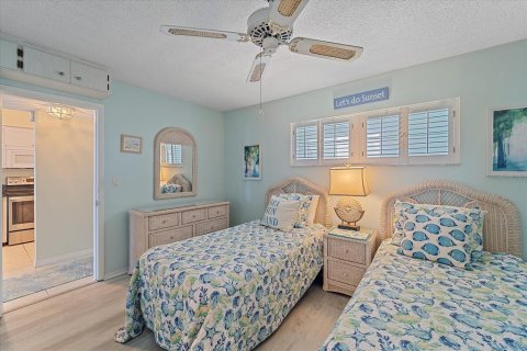 Condo in Venice, Florida, 2 bedrooms  № 1680394 - photo 18