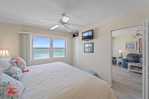 Condo in Venice, Florida, 2 bedrooms  № 1680394 - photo 15