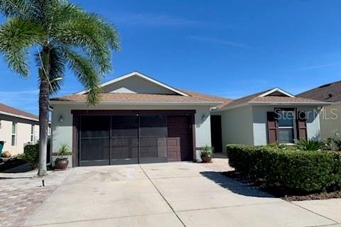House in Punta Gorda, Florida 3 bedrooms, 176.42 sq.m. № 2155385