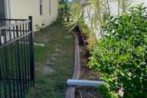 House in Punta Gorda, Florida 3 bedrooms, 176.42 sq.m. № 2155385 - photo 3