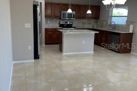 House in Punta Gorda, Florida 3 bedrooms, 176.42 sq.m. № 2155385 - photo 30