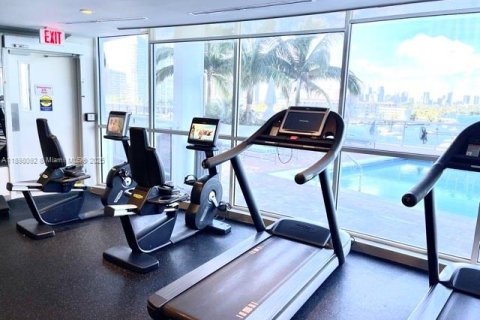 Condominio en alquiler en Miami Beach, Florida, 2 dormitorios, 103.12 m2 № 1949409 - foto 19