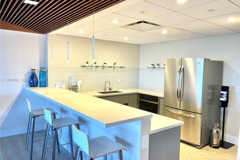 Condominio en alquiler en Miami Beach, Florida, 2 dormitorios, 103.12 m2 № 1949409 - foto 28