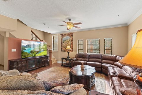 Touwnhouse à vendre à Lake Mary, Floride: 4 chambres, 198.07 m2 № 1914380 - photo 13