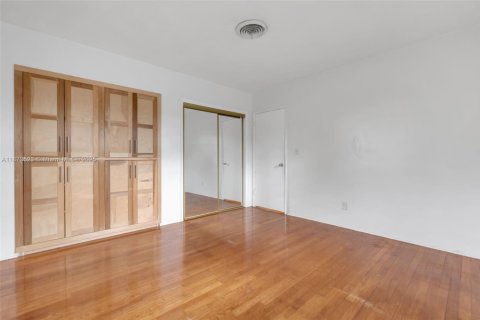 Villa ou maison à vendre à Oakland Park, Floride: 3 chambres, 125.6 m2 № 1898307 - photo 20