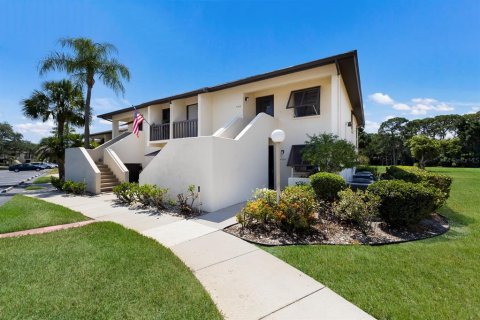 Copropriété à louer à Sarasota, Floride: 2 chambres, 102.94 m2 № 1879557 - photo 1