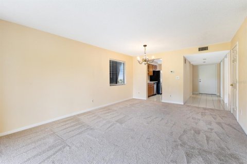 Copropriété à louer à Sarasota, Floride: 2 chambres, 102.94 m2 № 1879557 - photo 9
