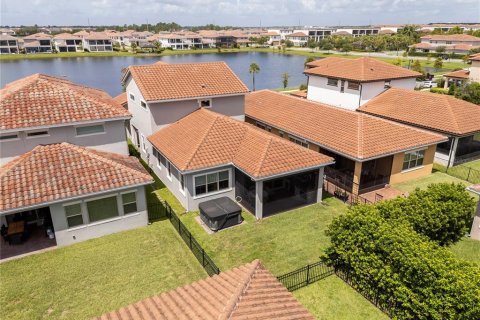 Casa en venta en Orlando, Florida, 3 dormitorios, 202.06 m2 № 1841586 - foto 4