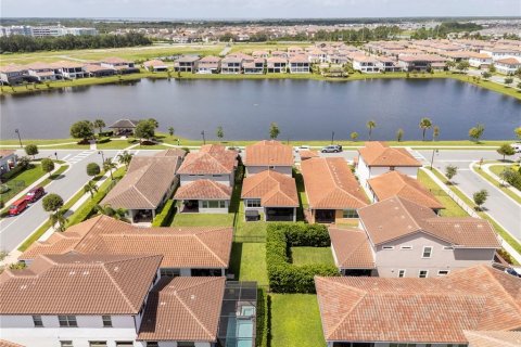 Casa en venta en Orlando, Florida, 3 dormitorios, 202.06 m2 № 1841586 - foto 8