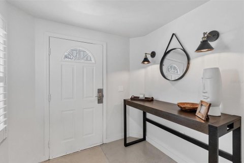 Villa ou maison à louer à Bradenton, Floride: 2 chambres, 103.96 m2 № 2103517 - photo 5