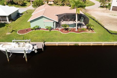 Casa en venta en Port Charlotte, Florida, 4 dormitorios, 228.26 m2 № 1906694 - foto 6