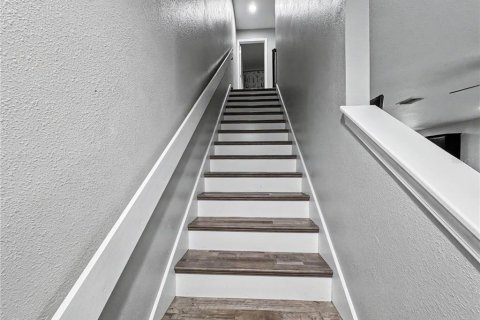 Touwnhouse à louer à Riverview, Floride: 2 chambres, 122.63 m2 № 2285686 - photo 12