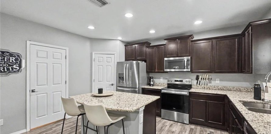 Touwnhouse à MAGNOLIA PARK à Riverview, Floride 2 chambres, 122.63 m2 № 2285686