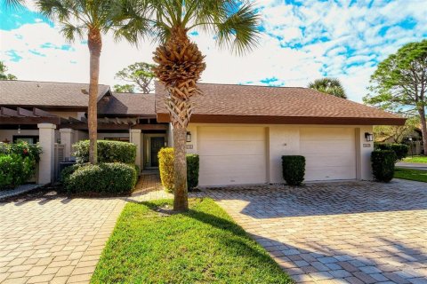 Casa en alquiler en Sarasota, Florida, 2 dormitorios, 119.19 m2 № 941657 - foto 1