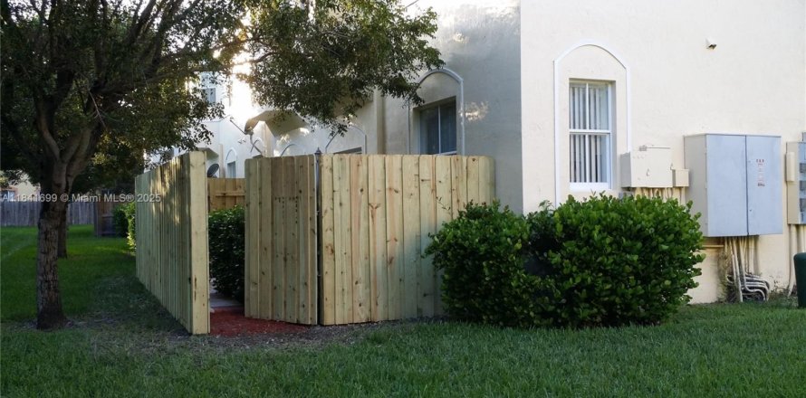 Condo à Homestead, Floride, 3 chambres № 1840802