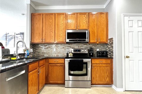 House in Tampa, Florida 5 bedrooms, 275.73 sq.m. № 2234529 - photo 4