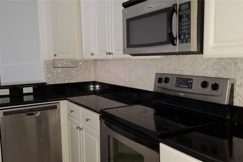 Condo in Jacksonville, Florida, 3 bedrooms № 2238442 - photo 11