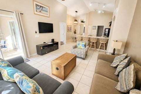 Villa ou maison à vendre à Kissimmee, Floride: 4 chambres, 154.4 m2 № 2267174 - photo 4