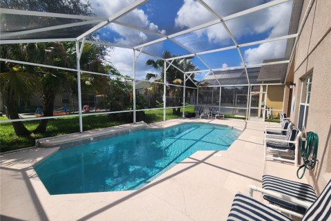 Villa ou maison à vendre à Kissimmee, Floride: 4 chambres, 154.4 m2 № 2267174 - photo 19