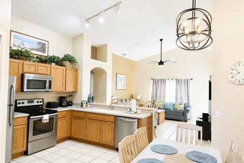 Villa ou maison à vendre à Kissimmee, Floride: 4 chambres, 154.4 m2 № 2267174 - photo 6