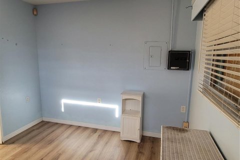 Propiedad comercial en venta en Englewood, Florida, 71.35 m2 № 1718468 - foto 16