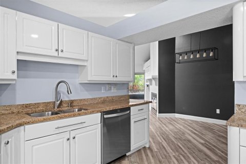 Casa en venta en Lake Mary, Florida, 4 dormitorios, 189.43 m2 № 1655117 - foto 25