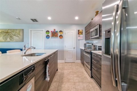 Townhouse in Haines City, Florida 2 bedrooms, 136.01 sq.m. № 1690972 - photo 24