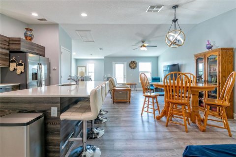 Townhouse in Haines City, Florida 2 bedrooms, 136.01 sq.m. № 1690972 - photo 28
