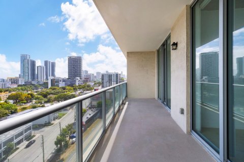 Condo in Miami, Florida, 1 bedroom  № 2003427 - photo 5