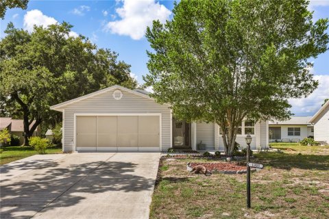 Casa en Leesburg, Florida 3 dormitorios, 145.76 m2 № 2157969