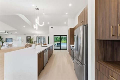 Купить виллу или дом в Палм-Бич-Гарденс, Флорида 4 спальни, 227.52м2, № 1997497 - фото 8